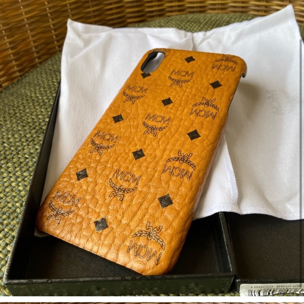 COPY - COPY - MCM iPhone case in visetos for xs max
